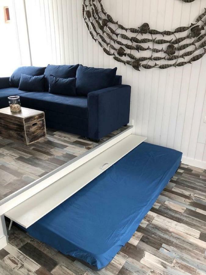 Village Island Heights أذيخي المظهر الخارجي الصورة