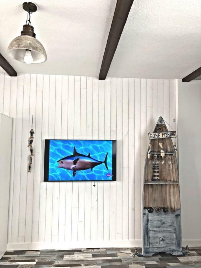 Village Island Heights أذيخي المظهر الخارجي الصورة