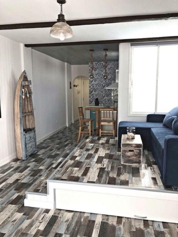 Village Island Heights أذيخي المظهر الخارجي الصورة